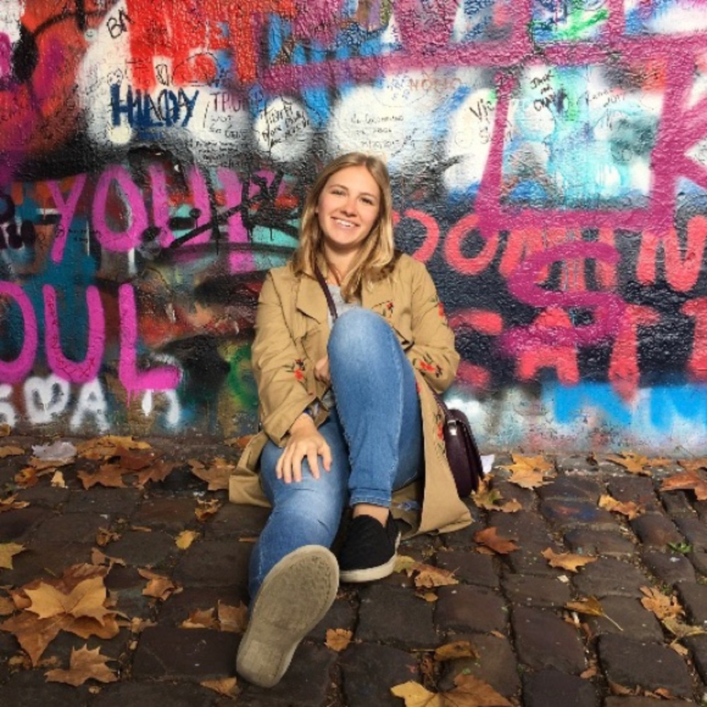 Meet your Posher, Alison